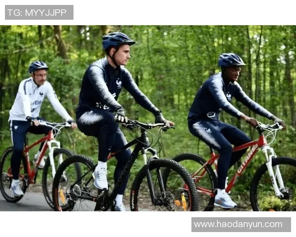 足球明星们的摩托车选择揭秘各自风格与个性化的骑行之道